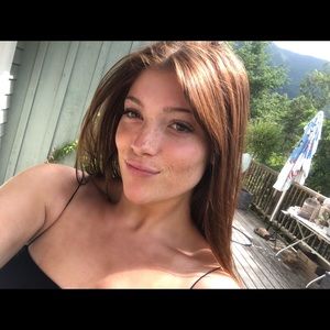 Meet your Posher, Eva